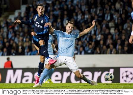 , 150930 Real Madrids Cristiano Ronaldo och Malmö FFs Kari Arnarson during UEFA Champions League 2015 2016 match between Malmö FF and Real Madrid. Copyright: PETTERxARVIDSON BB150930PA134