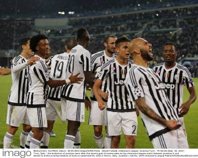 Aktuell Fußball, Champions League, Juventus Turin - FC Sevilla Sept. 30, 2015 - Turin, Italy - the exultation of juventus team after the second goal of simone zaza during champions league match between juventus fc and Sevilla fc at the juventus stadium of turin on september30, 2015 in Torino, Italy. Juventus v Sevilla, UEFA Champions League - ZUMAn230