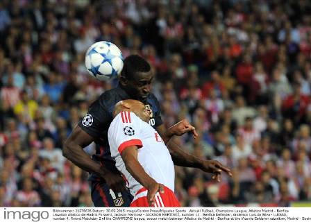 Aktuell Fußball, Champions League, Atletico Madrid - Benfica Lissabon Atletico de Madrid Forward, Jackson Martinez - JACKSON MARTINEZ, number 11 . Benfica Defender, Anderson Luis da Silva - LUISAO, number 4. Round Matchday 2 of the CHAMPIONS league, soccer match between Atletico de Madrid - Benfica at the Vicente Calderon estadium, Madrid - Spain (ESP) by September 30, 2015. PHOTO: Gregorio Lopez. 