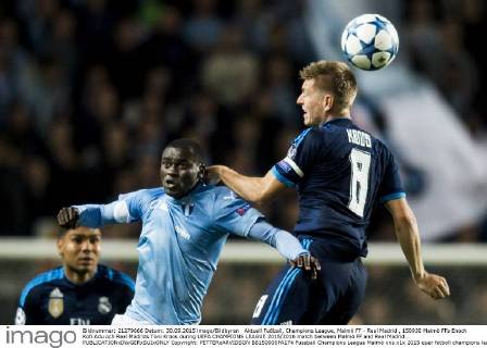 Aktuell Fußball, Champions League, Malmö FF - Real Madrid , 150930 Malmö FFs Enoch Kofi Adu och Real Madrids Toni Kroos during UEFA CHAMPIONS LEAGUE 2015 2016 match between Malmö FF and Real Madrid.. Copyright: PETTERxARVIDSON BB150930PA174