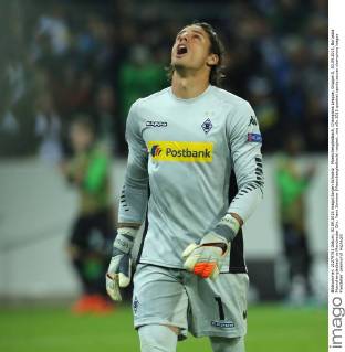 Moenchengladbach, Champions League, Gruppe D, 30.09.2015, Borussia Moenchengladbach vs Manchester City: Yann Sommer (Moenchengladbach) reagiert.
