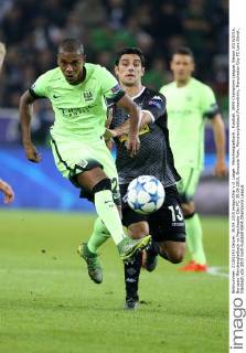 Mönchengladbach , Fussball, UEFA Champions League, Saison 2015 2016, Borussia Mönchengladbach vs Manchester City FC, 30.09.2015, Borussia Park, Mönchengladbach,Fernandinho, Manchester City FC Lars Stindl , Gladbach