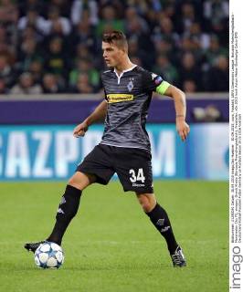 30.09.2015, xovx, Fussball, UEFA Champions League, Borussia Moenchengladbach - Manchester City FC, emspor, Granit Xhaka (Borussia Moenchengladbach), Freisteller.