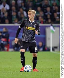 30.09.2015, xovx, Fussball, UEFA Champions League, Borussia Moenchengladbach - Manchester City FC, emspor, Oscar Wendt (Borussia Moenchengladbach), Freisteller.