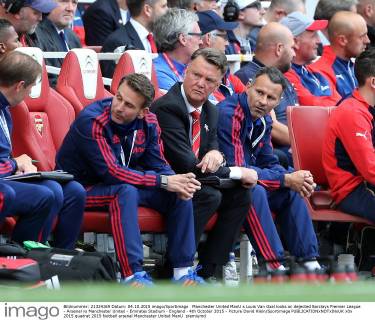 Manchester United ManU s Louis Van Gaal looks on dejected Barclays Premier League - Arsenal vs Manchester United - Emirates Stadium - England - 4th October 2015 - Picture David Klein Sportimage EDITORIAL USE ONLY. No use with unauthorised audio, video, data, fixture lists, club league logos or live services. Online in-match use limited to 120 images, no video emulation. No use in betting, games or single club league player publications.