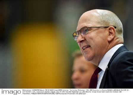 Ice hockey Eishockey - CHL, RB Muenchen vs Rauma MUNICH,GERMANY,06.OCT.15 - ICE HOCKEY - CHL, Champions Hockey League, play off, EHC Red Bull Muenchen vs Lukko Rauma. Image shows head coach Don Jackson (RB Muenchen). GEPAxpictures xFlorianxErtl