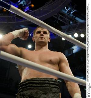 Denis Boytsov vs.Vinny Maddalone Duesseldorf Germany Boxen in Düsseldorf Denis Boytsov (Russia) vs. Vinny Maddalone (USA) Boytsov jubelt