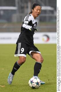 15.10.2015, xblx, Fussball UEFA Champions League Womans, 1.FFC Frankfurt - Standard Lüttich, v.l. Yuki Ogimi (1.FFC Frankfurt), FREISTELLER