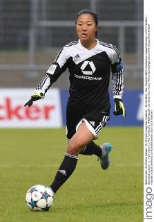 15.10.2015, xblx, Fussball UEFA Champions League Womans, 1.FFC Frankfurt - Standard Lüttich, v.l. Yuki Ogimi (1.FFC Frankfurt), FREISTELLER