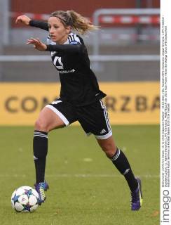 15.10.2015, xblx, Fussball UEFA Champions League Womans, 1.FFC Frankfurt - Standard Lüttich, v.l. Kathrin Hendrich (1.FFC Frankfurt), FREISTELLER