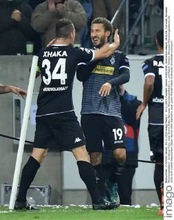 03.11.2015, Fussball, Saison 2015 2016, Champions League, 2015 16, Vorrunde, Borussia Mönchengladbach - Juventus Turin, Jubel Granit Xhaka (Borussia Moenchengladbach), li., und Fabian Johnson (Borussia Moenchengladbach)