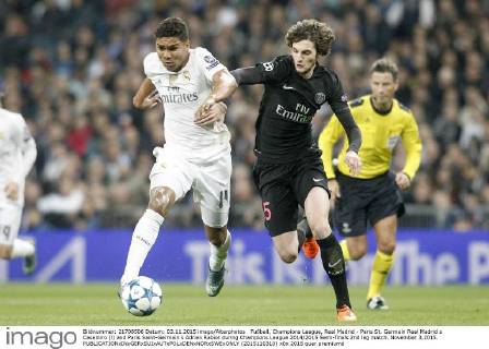 Fußball, Champions League, Real Madrid - Paris St. Germain Real Madrid s Casemiro (l) and Paris Saint-Germain s Adrien Rabiot during Champions League 2014 2015 Semi-finals 2nd leg match. November 3,2015. (2015110310)