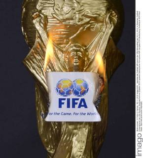 Vergabe der Fußball WM durch die FIFA fotografiert am 05.11.2015 in München. Fußball International