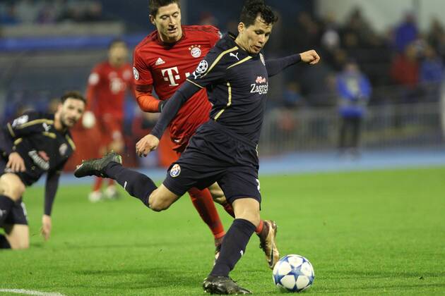 Zagreb, 09.12.2015., Stadion Maksimir, Champions League, group F, GNK Dinamo Zagreb (blue) 0-2 FC Bayern (red) Leonardo SIGALI (22) vs Robert LEWANDOWSKI (9)