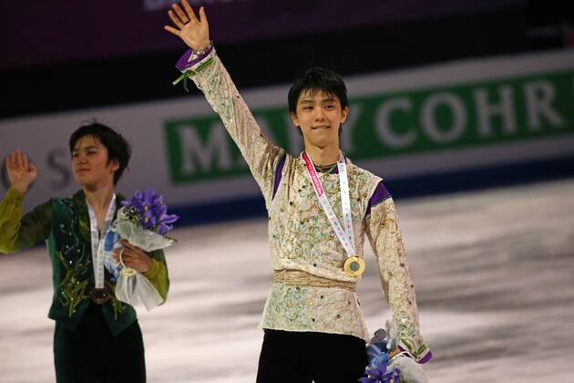 BARCELONA -december 12- SPAIN: Yuzuru Hanyu and Shoma Uno during the awards ceremony of the ISU Gran Prix of Figure skating Eiskunstlauf final, in Barcelona on december 12, 2015. Photo: Joan Valls Urbanandsport Cordon Press 