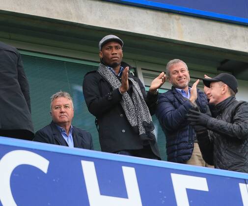 Chelsea s Roman Abramovich celebrates his sides second goal with Didier Drogba and Guus Hiddink Barclays Premier League- Chelsea vs Sunderland - Stamford Bridge - England - 19th December 2015 - Picture David Klein Sportimage EDITORIAL USE ONLY. No use with unauthorised audio, video, data, fixture lists, club league logos or live services. Online in-match use limited to 120 images, no video emulation. No use in betting, games or single club league player publications.