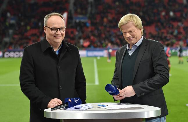 09.12.2015, Fussball, Saison 2015 2016, Champions League, 2015 16, Vorrunde, Bayer 04 Leverkusen - FC Barcelona Barca 1:1, ZDF Moderator Oliver Welke, li., und ZDF Fussball Experte Oliver Kahn