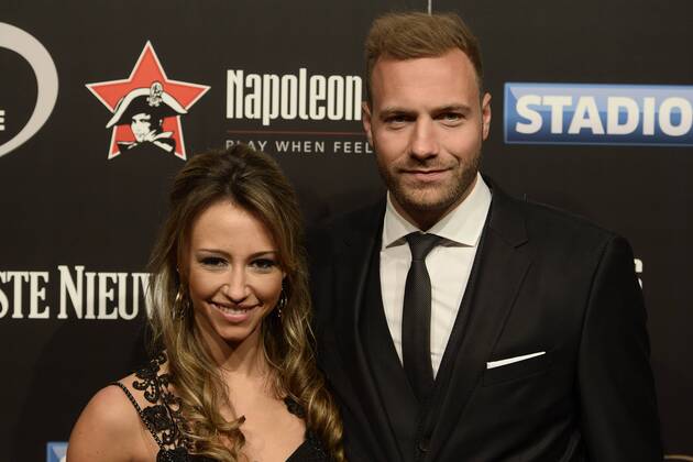 - LINT, BELGIUM: Shana Sonck and Gent s Laurent Depoitre pictured on the red carpet ahead of the 62nd edition of the Golden Shoe award ceremony, Wednesday 13 January 2016, in Lint AED studio. The Golden Shoe (Gouden Schoen Soulier d Or) is an award for the best soccer player of the Belgian Jupiler Pro League championship during the year 2015. DIRKxWAEM  x04772729x