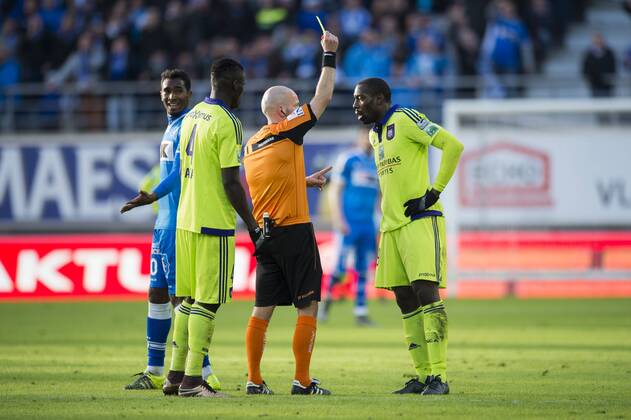 - GENT, BELGIUM: Gent s Rafinha Rafael Scapini de Almeida, Anderlecht s Kara Mbodji, referee Sebastien Delferiere and Anderlecht s Stefano Okaka pictured during the Jupiler Pro League match between KAA Gent and RSC Anderlecht, in Gent, Sunday 17 January 2016, on day 22 of the Belgian soccer championship. JASPERxJACOBS x04775290x