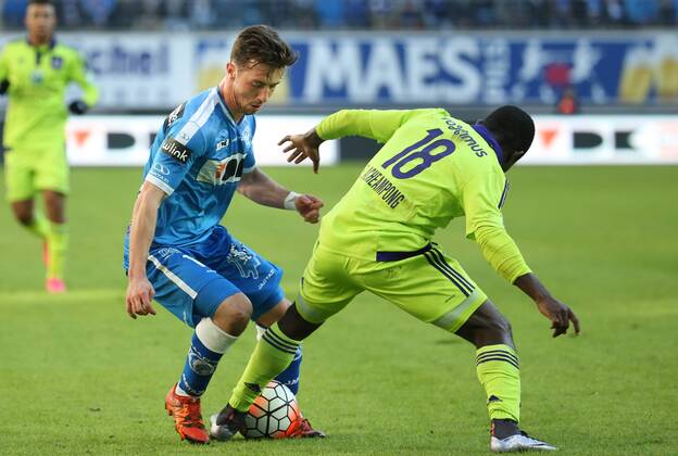 - GENT, BELGIUM: Gent s Brecht Dejaegere and Anderlecht s Frank Acheampong fight for the ball during the Jupiler Pro League match between KAA Gent and RSC Anderlecht, in Gent, Sunday 17 January 2016, on day 22 of the Belgian soccer championship. VIRGINIExLEFOUR x04775303x