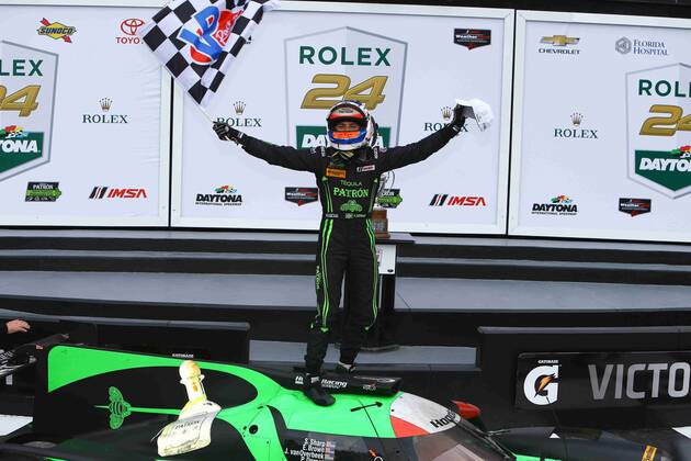 Motorsport, 24 Stunden-Rennen in Daytona Beach, Siegerehrung 2 TEQUILA PATRON ESM (USA) LIGIER JS P2 LMP2 LUIS FELIPE DERANI (BRA) - OVERALL WINNERS and PROTOTYPE CATEGORY WINNER - Motorsport - 24H Daytona - WeatherTech SportsCar Championship - 31 01 2016 VisionSport 