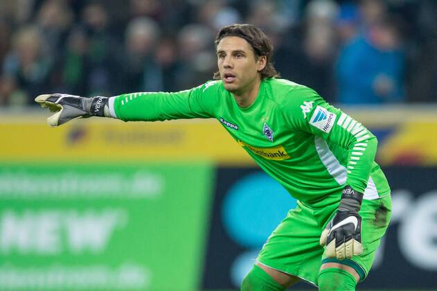 Moenchengladbach Torwart Yann Sommer (Borussia Moenchengladbach 1) gibt Anweisungen beim Fussball Bundesligaspiel zwischen Borussia Moenchengladbach und dem SV Werder Bremen am 05.02.2016, Copyright: Schülerx xEibner-Pressefoto EP_jse
