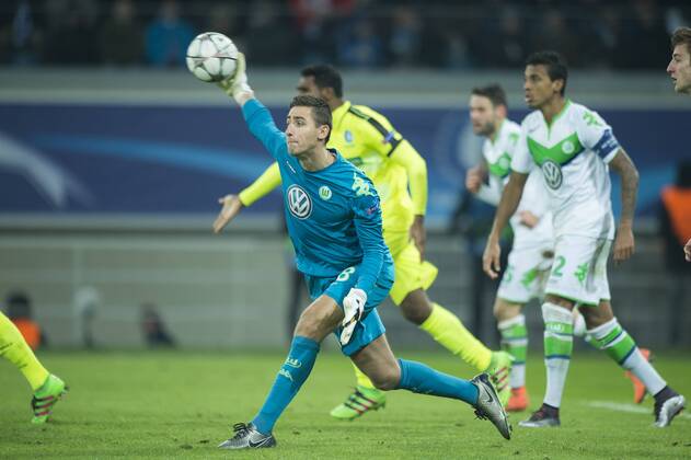 Wolfsburg s goalkeeper Koen Casteels pictured in action during a game between Belgian KAA Gent and German VfL Wolfsburg, a first leg of the 1 8 finals of the UEFA Champions League competition, in Gent, Wednesday 17 February 2016. JASPERxJACOBS x04794868x