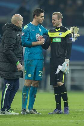 Wolfsburg s goalkeeper Koen Casteels and Gent s goalkeeper Matz Sels pictured after a game between Belgian KAA Gent and German VfL Wolfsburg, a first leg of the 1 8 finals of the UEFA Champions League competition, in Gent, Wednesday 17 February 2016. JASPERxJACOBS x04794978x