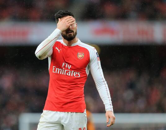 Arsenal s Olivier Giroud looks on dejected FA Cup 5th Round - Arsenal vs Hull City - Emirates Stadium -England - 20th February 2016 - Picture David Klein Sportimage EDITORIAL USE ONLY. No use with unauthorised audio, video, data, fixture lists, club league logos or live services. Online in-match use limited to 120 images, no video emulation. No use in betting, games or single club league player publications.
