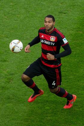 Leverkusen Jonathan Tah (Bayer 04 Leverkusen 4) beim Bundesliga Spiel zwischen Bayer 04 Leverkusen und Borussia Dortmund am 21.02.2016, Copyright: Schülerx xEibner-Pressefoto EP_jse