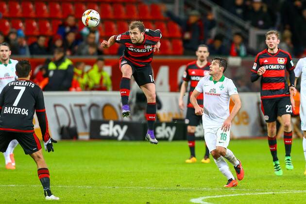 Leverkusen Admir Mehmedi ( 14, Bayer 04 Leverkusen) per Kopf vor Gerhard Tremmel ( 18, TW, SV Werder Bremen), Bayer 04 Leverkusen vs. SV Werder Bremen, Fussball, 1. Bundesliga, 02.03.2016, Copyright: Deutzmannx xEibner-Pressefoto EP_cdn