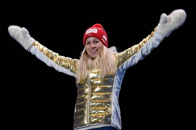 Bilder des Tages - Sport BIATHLON - IBU WC Oslo 2016 OSLO,NORWAY,05.MAR.16 - BIATHLON - IBU World Championships, 7.5km sprint, ladies, award ceremony. Image shows Tiril Eckhoff (NOR). GEPAxpictures xFlorianxErtl