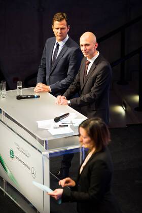 GER, Verleihung Integrationspreis 14.03.2016, Dortmund, Deutsches Fussball Museum, Verleihung des Integrationspreises, im Bild Oliver Bierhoff (Manager Nationalmannschaft), Dirk Jakobs (Daimler AG) auf der Bühne nphxRauch