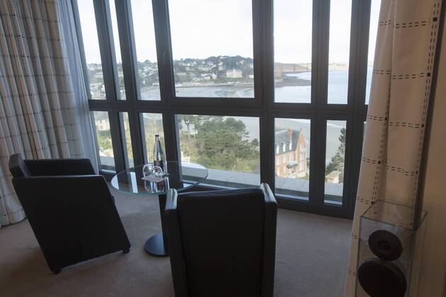 EURO 2016 - Mannschaftsquartier Albanien: Hotel L Agapa & Spa in Perros Guirec - Zimmer FOOTBALL - Perros Guirec - 05 04 2016 AlexisCourcoux Panoramic