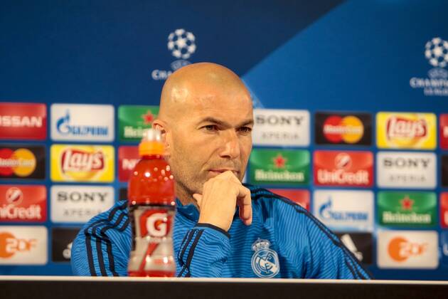 Fußball, UEFA Champions League, Pressekonferenz und Abschlusstraining VfL Wolfsburg und Real Madrid; Zinedine Zidane (Trainer Real Madrid) Portrait, Porträt, Einzelbild Pressekonferenz, PK, Presserunde. xtgx