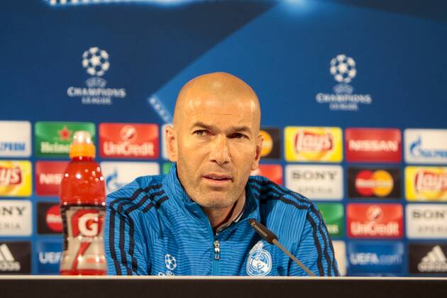 Fußball, UEFA Champions League, Pressekonferenz und Abschlusstraining VfL Wolfsburg und Real Madrid; Zinedine Zidane (Trainer Real Madrid) Portrait, Porträt, Einzelbild Pressekonferenz, PK, Presserunde. xtgx