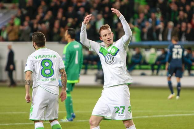 Fußball, UEFA Champions League, VfL Wolfsburg - Real Madrid CF; Maximilian Arnold (Wolfsburg, 27) Jubel, Torjubel, Freude, Emotion, Torerfolg, Aktion, action, goal, goal celebration, celebrates. xtgx