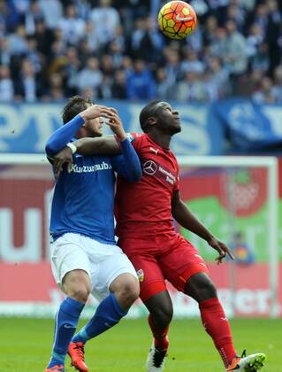 FC Hansa Rostock - VfB Stuttgart II Deutschland, Rostock, 16.04.2016, Fussball, 3.Liga, Saison 2015 2016, 34. Spieltag, FC Hansa Rostock - VfB Stuttgart II (2:0): v.l. Marcel Ziemer (FC Hansa Rostock), Stephen Sama (VfB Stuttgart II).