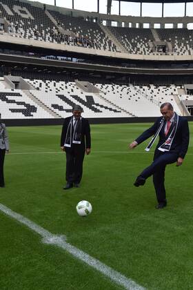 Turkish President Recep Tayyip Erdogan and 11. President of Turkey Abdullah Gul plays soccer during the inauguration Vodafone Arena Inonu Stadium, the brand new Istanbul waterfront stadium of the Besiktas. 15349732