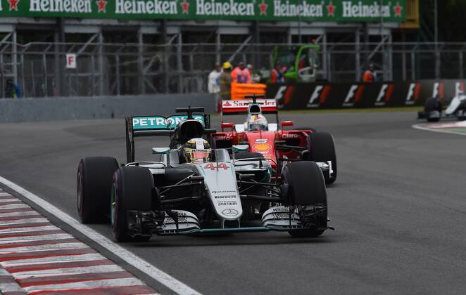 Lewis Hamilton; Mercedes Grand Prix, Sebastian Vettel, Scuderia Ferrari, formula 1 GP, Kanada in Montreal, 11.06.2016 Photo:mspb Jerry Andre Lewis Hamilton; Sebastian Vettel, formula 1 GP, Kanada