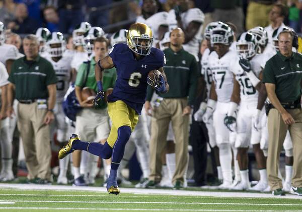 September 17, 2016: Notre Dame wide receiver Equanimeous St. Brown (6) runs with the ball during NCAA College League USA football game action between the Michigan State Spartans and the Notre Dame Fighting Irish at Notre Dame Stadium in South Bend, Indiana. Michigan State defeated Notre Dame 36-28. CSM. NCAA Football 2016: Michigan State vs Notre Dame SEP 17 - ZUMAc04_