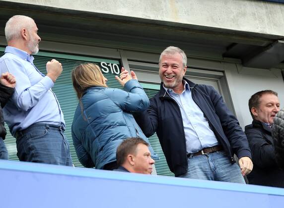 Chelsea s Roman Abramovich celebrates his sides third goal during the Premier League match at Stamford Bridge Stadium, London. Picture date October 15th, 2016 Pic David Klein Sportimage EDITORIAL USE ONLY. No use with unauthorised audio, video, data, fixture lists, club league logos or live services. Online in-match use limited to 120 images, no video emulation. No use in betting, games or single club league player publications.