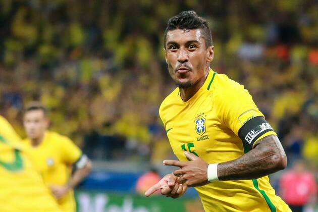 Brasil x Argentina BELO HORIZONTE, MG - 10.11.2016: BRASIL X ARGENTINA - Paulinho scored the third goal for Brazil Brazil x Argentina, a match valid for the qualifiers of the World Cup 2018 in Mineirao Stadium in Belo Horizonte, MG. (Photo: Dudu Macedo Fotoarena) x1228475x  DuduxMacedo