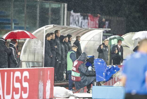 DFB Bundestrainer Joachim Jogi LOEW, LÖW,Thomas SCHNEIDER, DFB Co-Trainer, Assistenztrainer Trainerbank im Regen SAN MARINO - GERMANY 0-8 World Cup Qualifikation at November 11, 2016 in San Marino, Italy