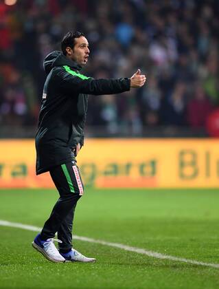 FUSSBALL 1. BUNDESLIGA 13. SPIELTAG SAISON 2016 2017 SV Werder Bremen - FC Ingolstadt 03.12.2016 Trainer Alexander Nouri (SV Werder Bremen)