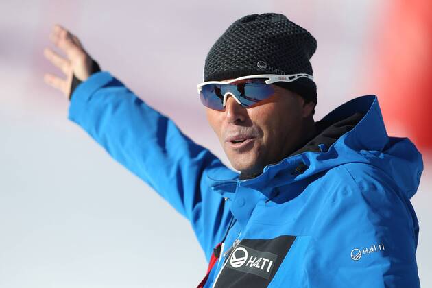 ALPINE SKIING - FIS WC Val D Isere VAL D ISERE,FRANCE,10.DEC.16 - ALPINE SKIING - FIS World Cup, giant slalom, men. Image shows race director Markus Waldner (FIS). GEPAxpictures xMathiasxMandl