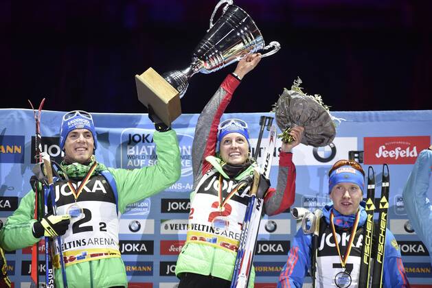 28.12.2016, xkhx, Gelsenkirchen, Veltins-Arena JOKA Biathlon World Team Challenge 2016 Sieger 1. Platz Vanessa Hinz und Simon Schempp (Team Deutschland)