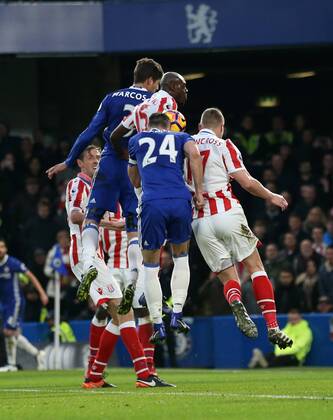Chelsea s Gary Cahill scoring his sides opening goal during the Premier League match at Stamford Bridge Stadium, London. Picture date December 31st, 2016 Pic David Klein Sportimage EDITORIAL USE ONLY. No use with unauthorised audio, video, data, fixture lists, club league logos or live services. Online in-match use limited to 120 images, no video emulation. No use in betting, games or single club league player publications.