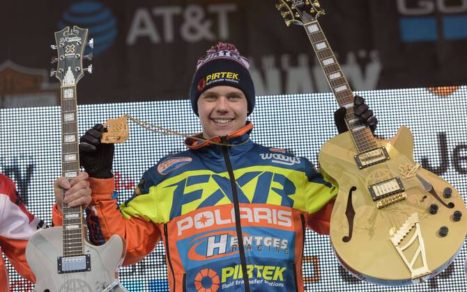 January 26, 2017 - A smiling PETER NARSA holds his first gold medal up atop the winner s podium. XGames Aspen 2017 - ZUMAf133 76681779st Copyright: xMarshallxFosterx
