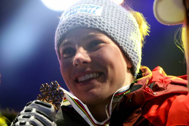 ALPINE SKIING - FIS Ski WC St. Moritz SANKT MORITZ,SWITZERLAND,07.FEB.17 - ALPINE SKIING - FIS Alpine World Ski Championships, Super G, ladies, award ceremony. Image shows Nicole Schmidhofer (AUT). Keywords: medal. GEPAxpictures xChristianxWalgram